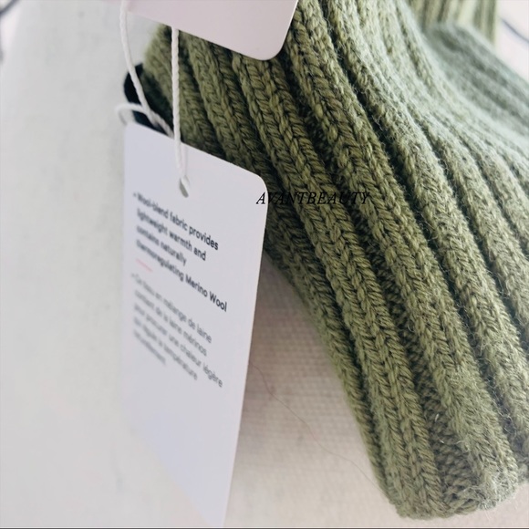 🔸 Lululemon on top of it beanie HLND Green OS - Picture 8 of 10
